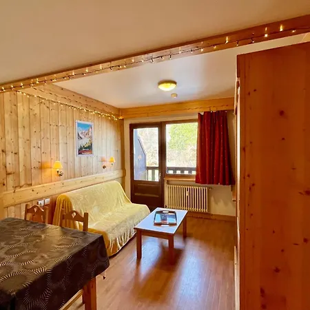 Escape Mountain With Stunning Views Apartment